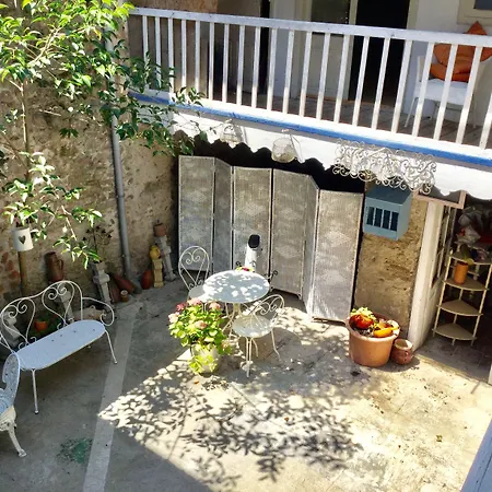 Labyrinthe Lit 180 Cm Salle De Bain, Petit Dej Compris فندق مبيت وإفطار 4*