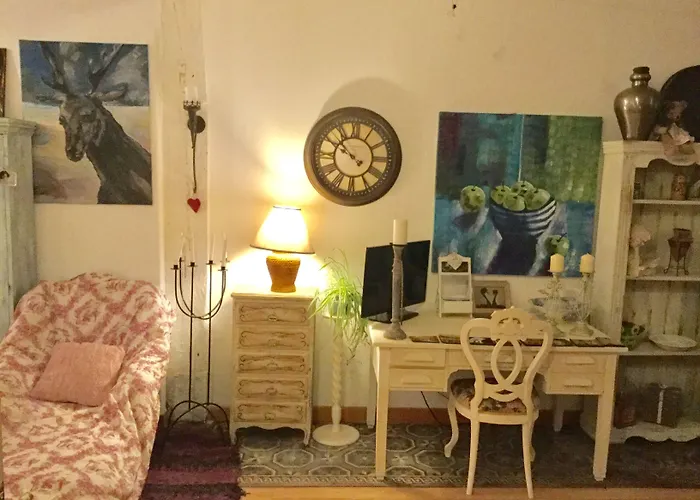 Labyrinthe Lit 180 Cm Salle De Bain, Petit Dej Compris