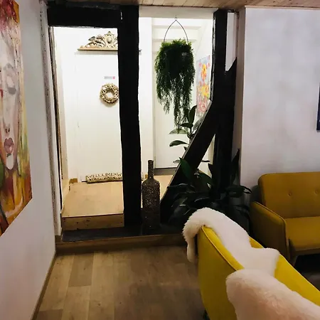 Labyrinthe Lit 180 Cm Salle De Bain, Petit Dej Compris