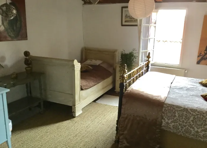 Labyrinthe Lit 180 Cm Salle De Bain, Petit Dej Compris Mirepoix (Ariege)