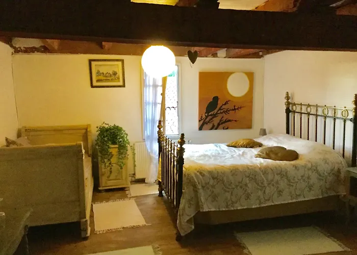 Labyrinthe Lit 180 Cm Salle De Bain, Petit Dej Compris Mirepoix (Ariege)